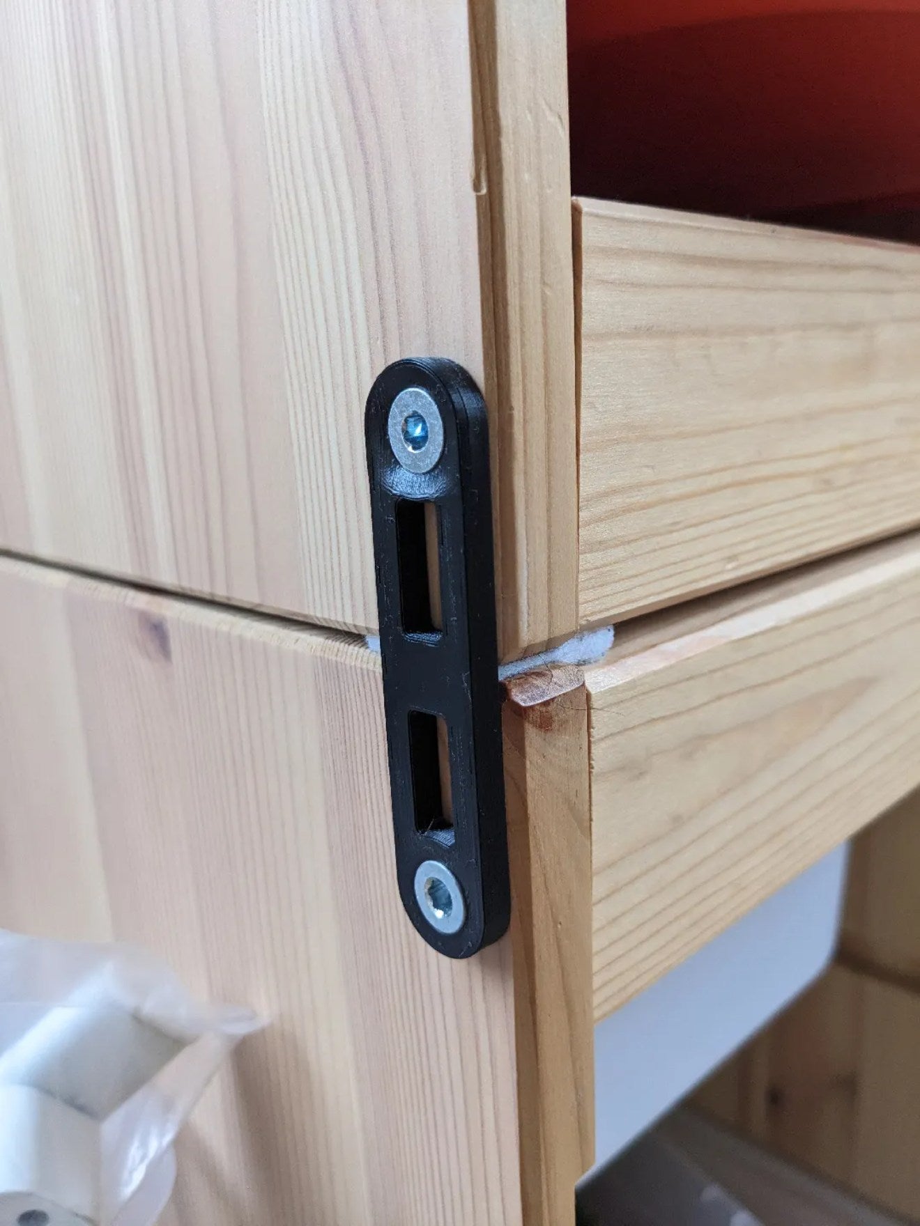 Connecting brackets for stacking IKEA TROFAST shelves – shelf connectors