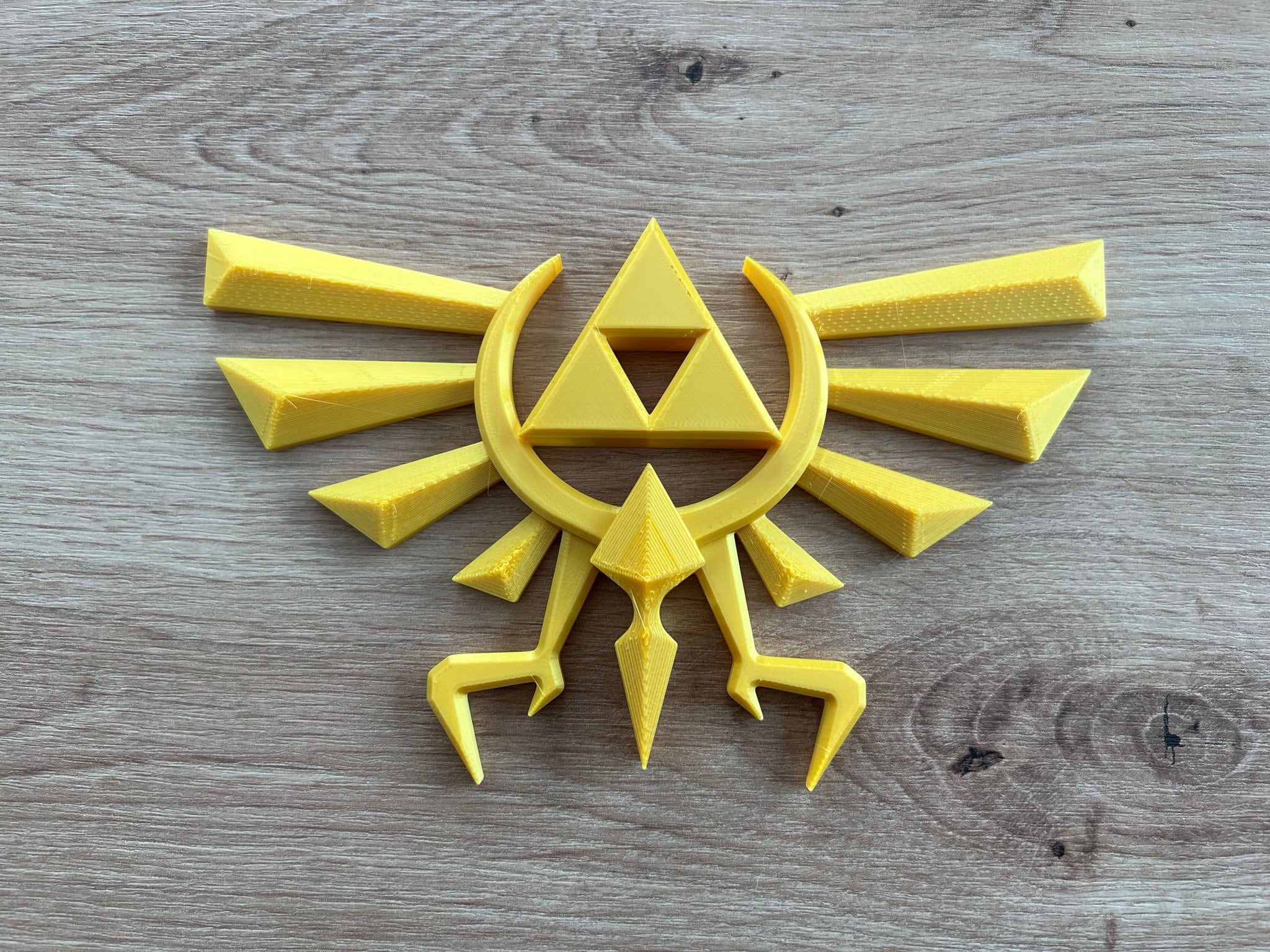 Hyrule Triforce Wingcrest - Wall Décor in THe Legend of Zelda Style