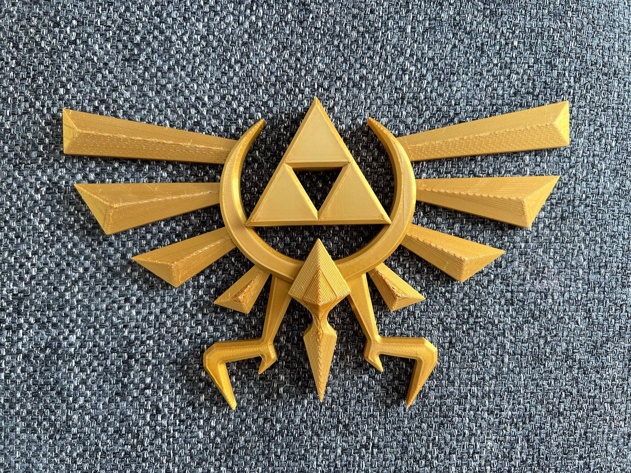 Hyrule Triforce Wingcrest - Wall Décor in THe Legend of Zelda Style